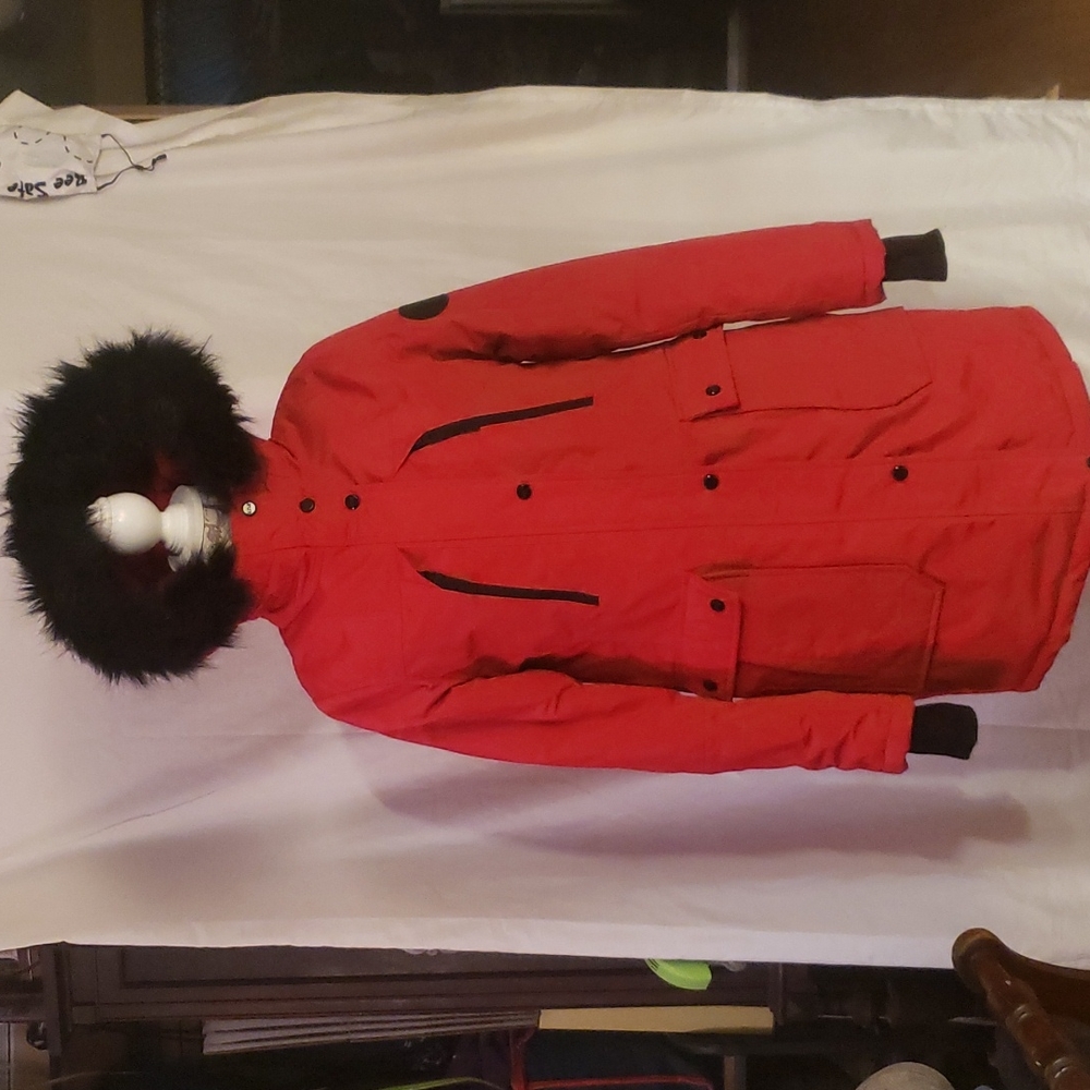 a.n.a. A new approach, red/black winter jacket